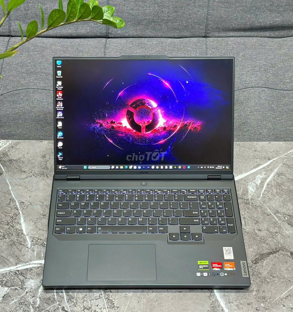 LAPTOP LENOVO R9 7945HX/16GB/1TB/4060 8GB/16"240Hz