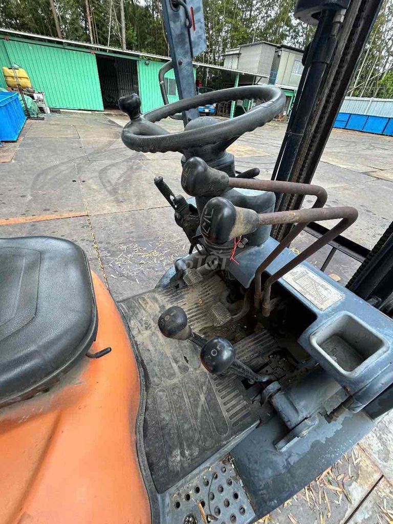 xe nâng hàng 1,5 tấn. Mua bán Phương tiện khác tại Thành phố Mỹ Tho Tiền Giang được đăng bởi Ty cano jetski hình 3