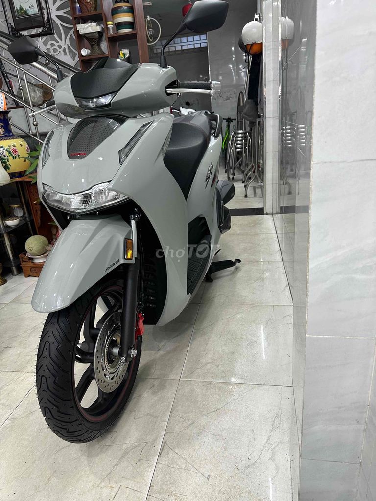 SH 350! dk 10/2025 chuẩn 700km mới 99,9%. Mua bán Xe máy tại Quận Thanh Khê Đà Nẵng được đăng bởi NHỰT hình 2