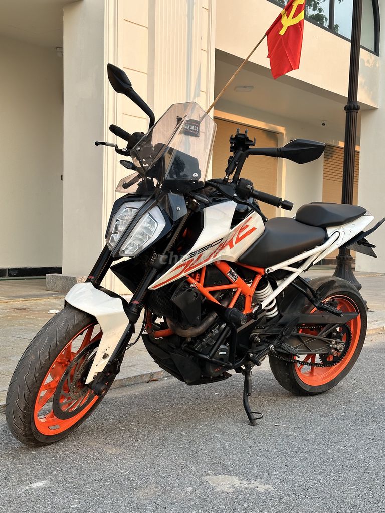 Xe Naked Bike KTM Duke 390 2019 Trắng Cam Mới 95%. Mua bán Xe máy tại Quận Bắc Từ Liêm Hà Nội được đăng bởi Nguyễn Tiến Nam hình 3