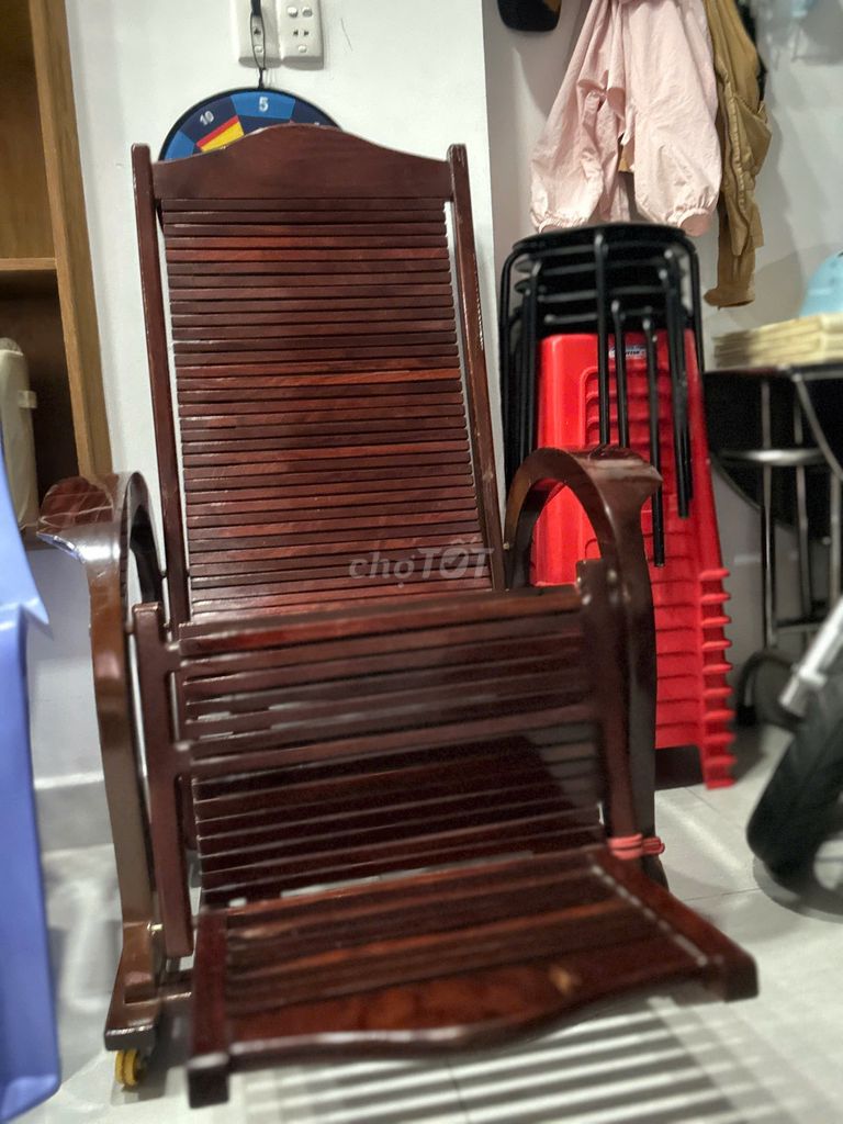 Ghế thư giãn, ghế nằm gỗ tự nhiên. Mua bán Bàn ghế tại Quận Tân Phú Tp Hồ Chí Minh được đăng bởi Nguyễn Thị Phương Thảo hình 1