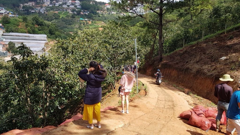 Bán đất nông nghiệp. Đã có sổ cách hồ xuân hương 3km. Phường 10 đà lạt