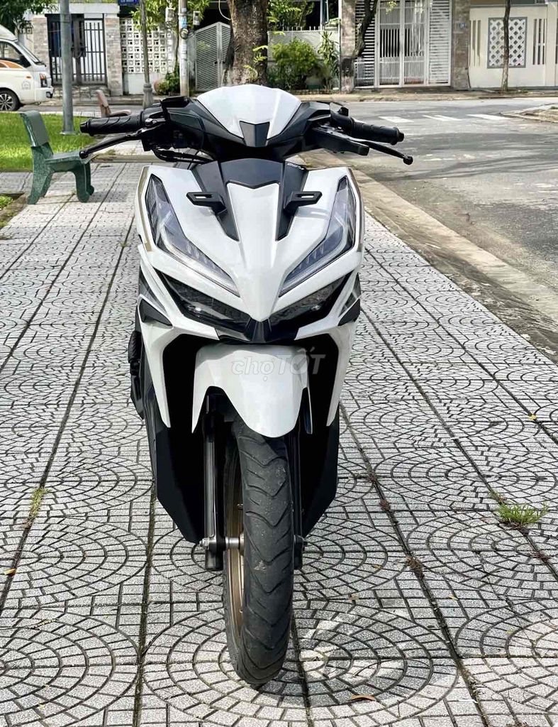 Vario 125 2024 Trắng biển 43. Trả trước 12tr