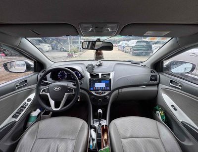 Hyundai Accent 2012 120.000 km Trắng