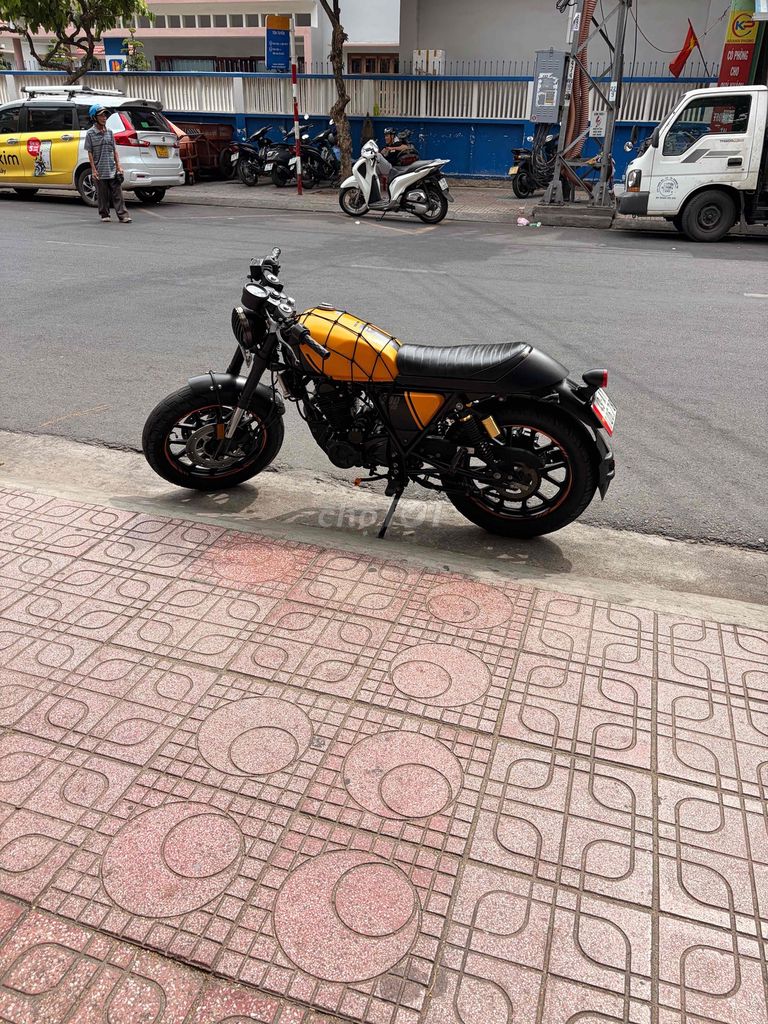 GPX Legend 200 Classic/Cafe Racer, жёлто-чёрный