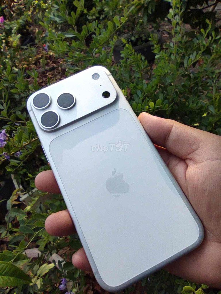 Apple iPhone 17 Pro Max 512GB Bạc 98%. Mua bán Điện thoại tại Huyện Long Thành Đồng Nai được đăng bởi mua hàng  hình 1