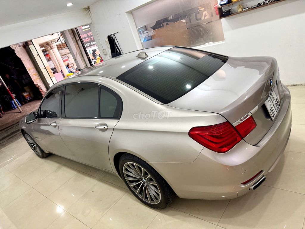 Bmw 750i 2009 đk 2011 odo 7.7v giá 599. Mua bán Ô tô tại Quận Tân Phú Tp Hồ Chí Minh được đăng bởi Thế Anh hình 6