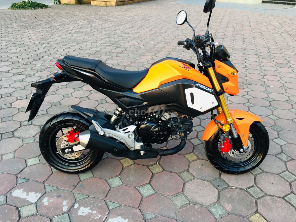 HONDA MSX 125  MÀU VANG CHÍNH CHỦ NGUYÊN ZIN 2023. Mua bán Xe máy tại Quận Nam Từ Liêm Hà Nội được đăng bởi Hồng Nhung hình 4