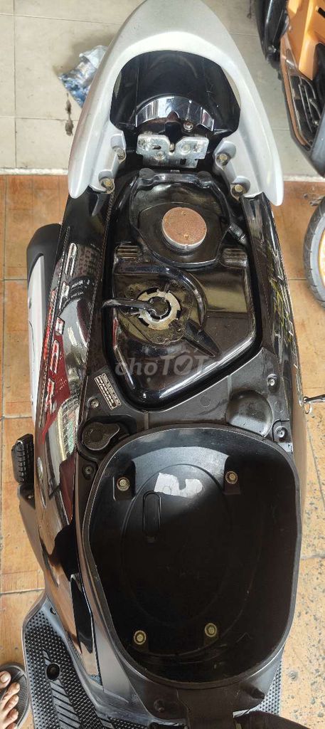 Xe zin đẹp như mới, máy êm ru không hú hí. Mua bán Xe máy tại Huyện Cái Bè Tiền Giang được đăng bởi Cái Bè Tiền Giang  hình 12