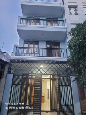 🧣Cho thuê nhà 1trệt 3lầu 4pn 4wc 1bếp DT 5X20 nhà fun Mới Tinh