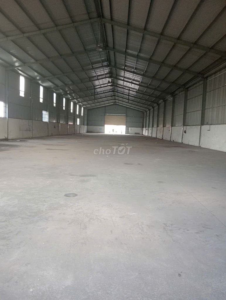 Cho thuê xưởng Tân Uyên 1200m2 đường Container giá rẻ chỉ 45 tr/ tháng