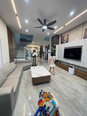 Rent · 4 bd · 100 м² · Quận Cẩm Lệ, ул. Khu hoà xuân