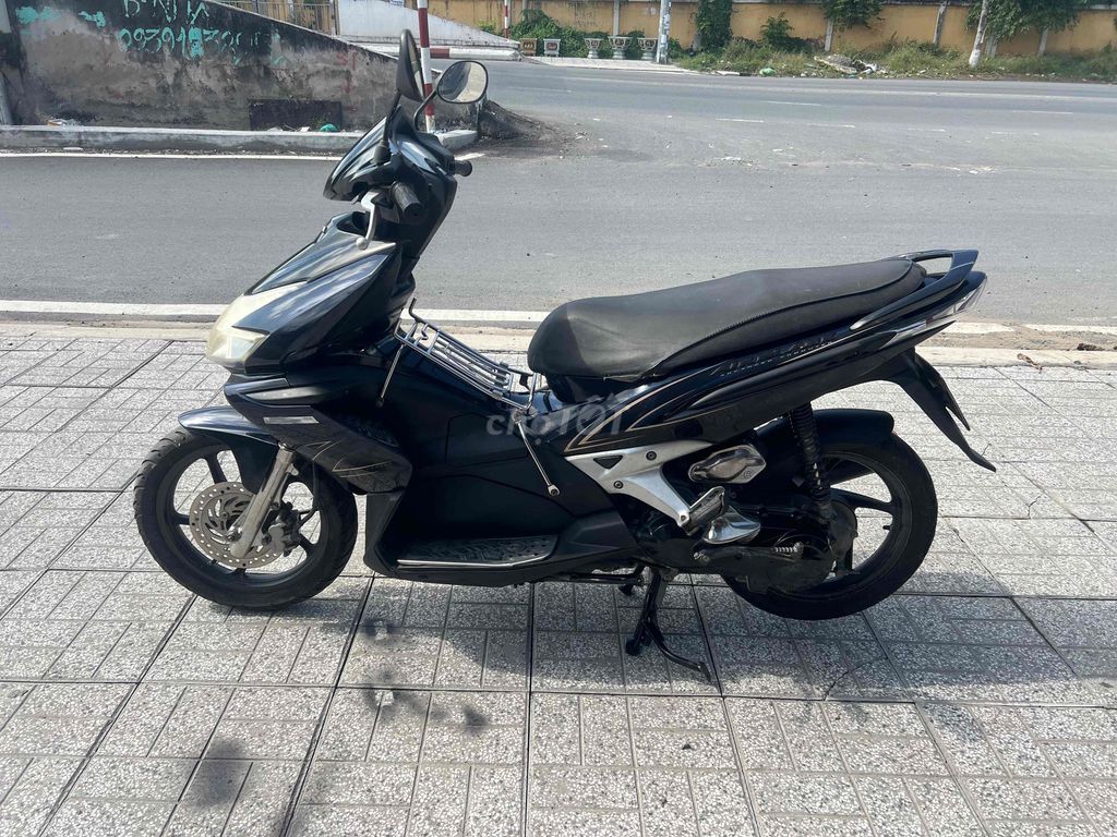 xe máy zin êm ru bs69 ngây chủ. Mua bán Xe máy tại Quận Ninh Kiều Cần Thơ được đăng bởi đầy cửa hàng cầu hưng lợi nk cần thơ hình 2