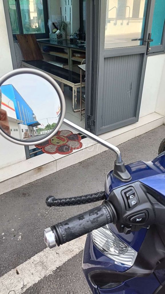 Cần bán kính hậu sh mode. Mua bán Phụ tùng xe tại Huyện Bến Lức Long An được đăng bởi Tran Minh Hải  hình 4