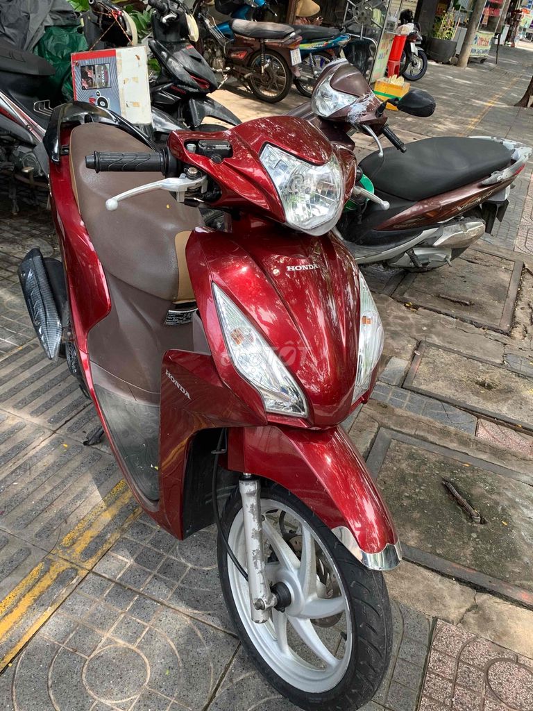 Honda Vision 2019 красный 19 тыс. км