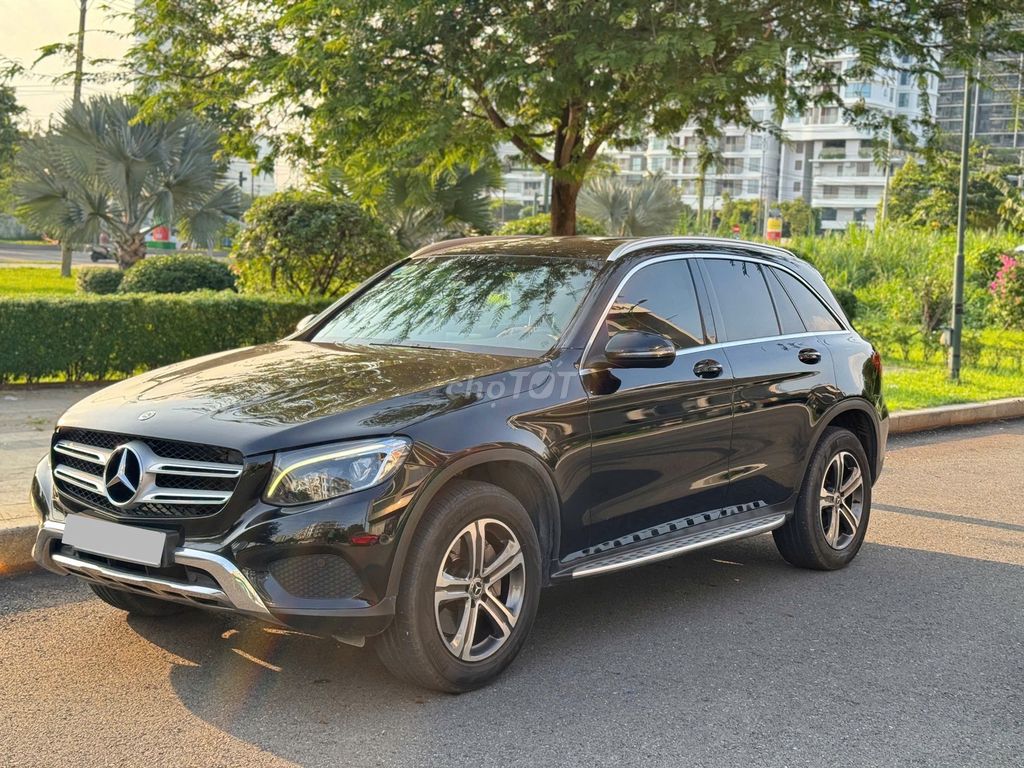 Mercedes Benz GLC250 4MATIC 2018 - 53000 km. Mua bán Ô tô tại Quận Gò Vấp Tp Hồ Chí Minh được đăng bởi ĐỨC XE LƯỚT hình 2