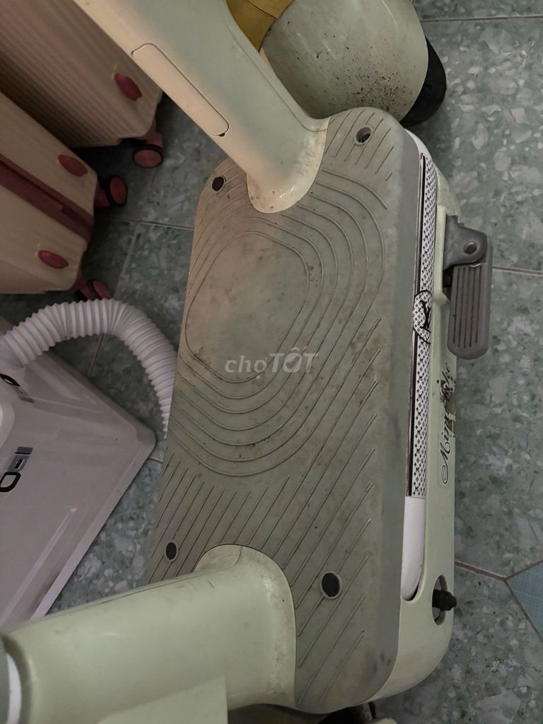 Xe đạp điện Minh Thư Fashion tiết kiệm nhiên liệu. Mua bán Xe điện tại Thành phố Bà Rịa Bà Rịa - Vũng Tàu được đăng bởi Phạm Hoàng Phúc hình 3