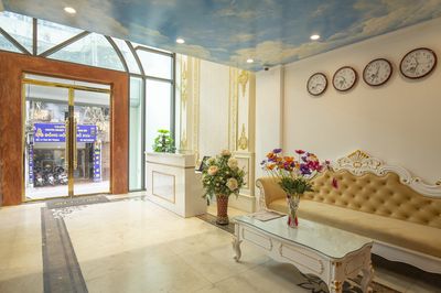 Cần thanh lý gấp bàn trà, sofa, bàn lễ tân. Mua bán Bàn ghế tại Quận Ba Đình Hà Nội được đăng bởi Hoàng THu Thùy