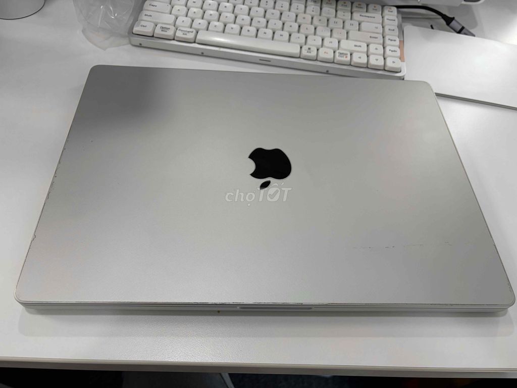 Apple Macbook Pro 16 M1 Max 64GB/1TB. Mua bán Laptop tại Quận 4 Tp Hồ Chí Minh được đăng bởi Khang Lê hình 1