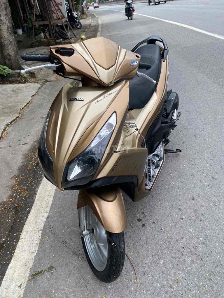 Airblade fi zin cả xe đẹp mê ly. Mua bán Xe máy tại Quận Hồng Bàng Hải Phòng được đăng bởi Ly  hình 3