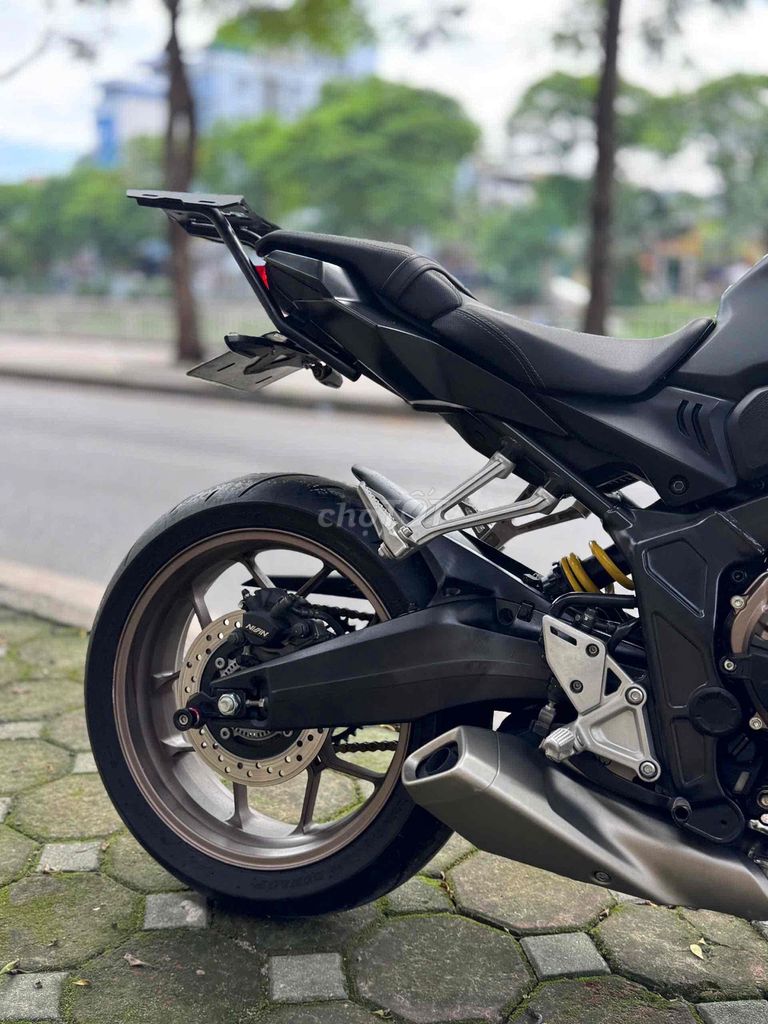 Honda CB650R 2022 матовый серый б/у в отличном состоянии номер 29