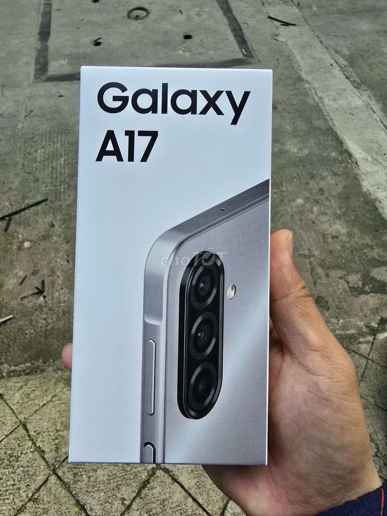 Samsung Galaxy A17 LTE 8GB/128GB. Mua bán Điện thoại tại Huyện Bình Chánh Tp Hồ Chí Minh được đăng bởi Syta hình 1