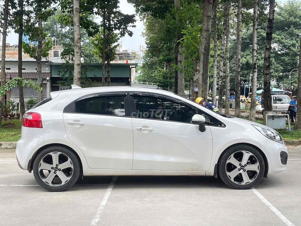 Kia Rio 2014 1.4 AT Hatchback Nhập Nguyên Chiếc. Mua bán Ô tô tại Quận Gò Vấp Tp Hồ Chí Minh được đăng bởi Mr Thành hình 10