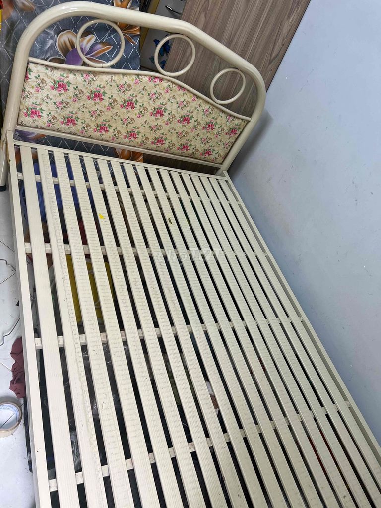 Giường sắt 1m2 Đã sử dụng. Mua bán Giường, chăn ga gối nệm tại Quận Tân Bình Tp Hồ Chí Minh được đăng bởi gia Thịnh hình 1
