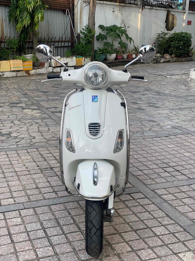 Piagio Vespa 125 3Vie cực ngon có trả góp