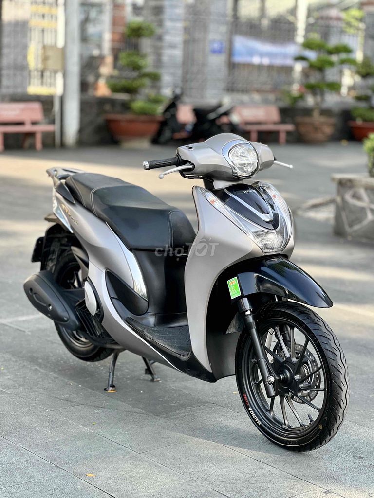 SH MODE ABS 2022 PBĐB BẠC NHÁM CHÍNH CHỦ CÓ GÓP. Mua bán Xe máy tại Thành phố Thủ Đức Tp Hồ Chí Minh được đăng bởi Hiếu  hình 5