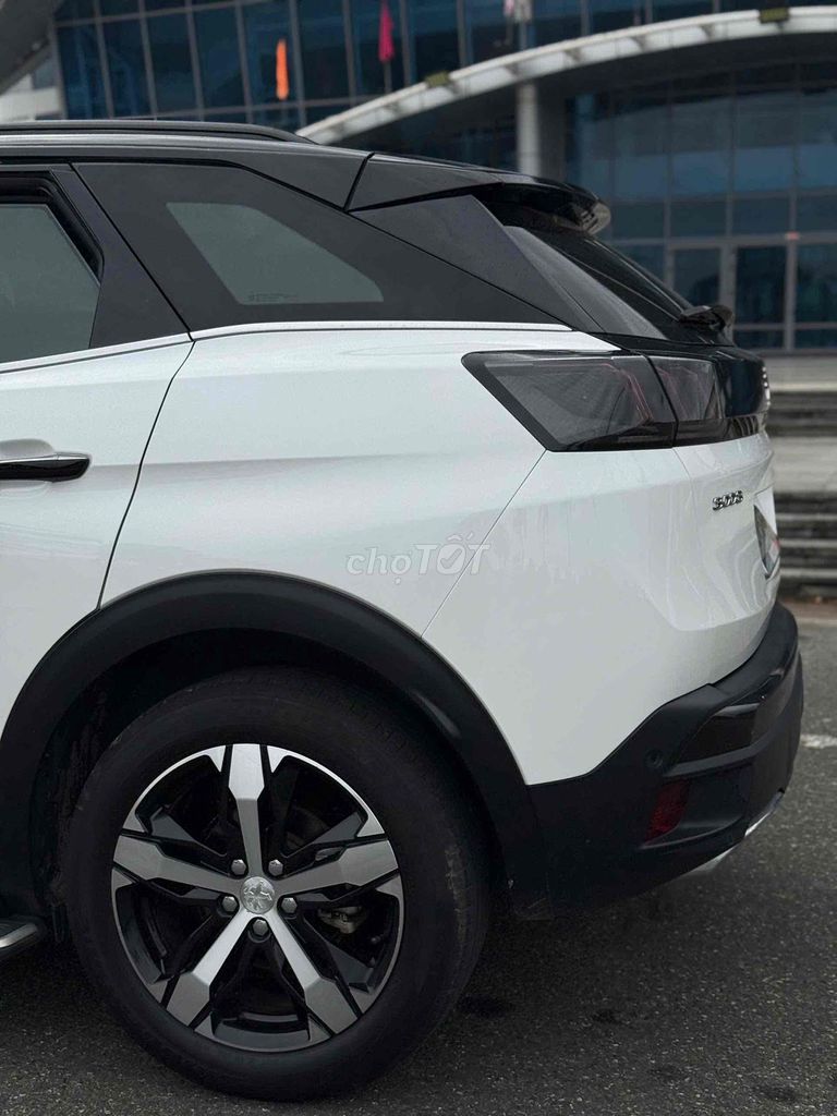 Peugeot 3008 2021 Allure 1.6 AT - 75000 km. Mua bán Ô tô tại Quận Cẩm Lệ Đà Nẵng được đăng bởi Nguyễn Văn Tuấn hình 3