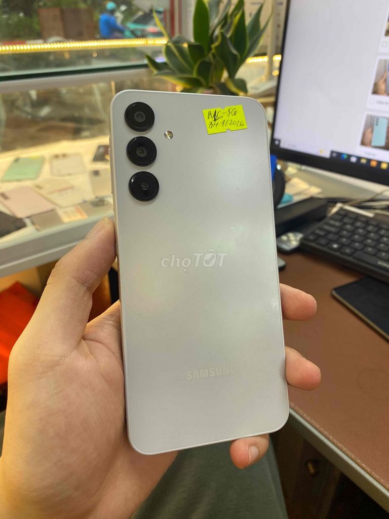 SAMSUNG A16 R8/256GB BẢN VN NEW 99%. Mua bán Điện thoại tại Quận Đống Đa Hà Nội được đăng bởi HIẾU STORE hình 1