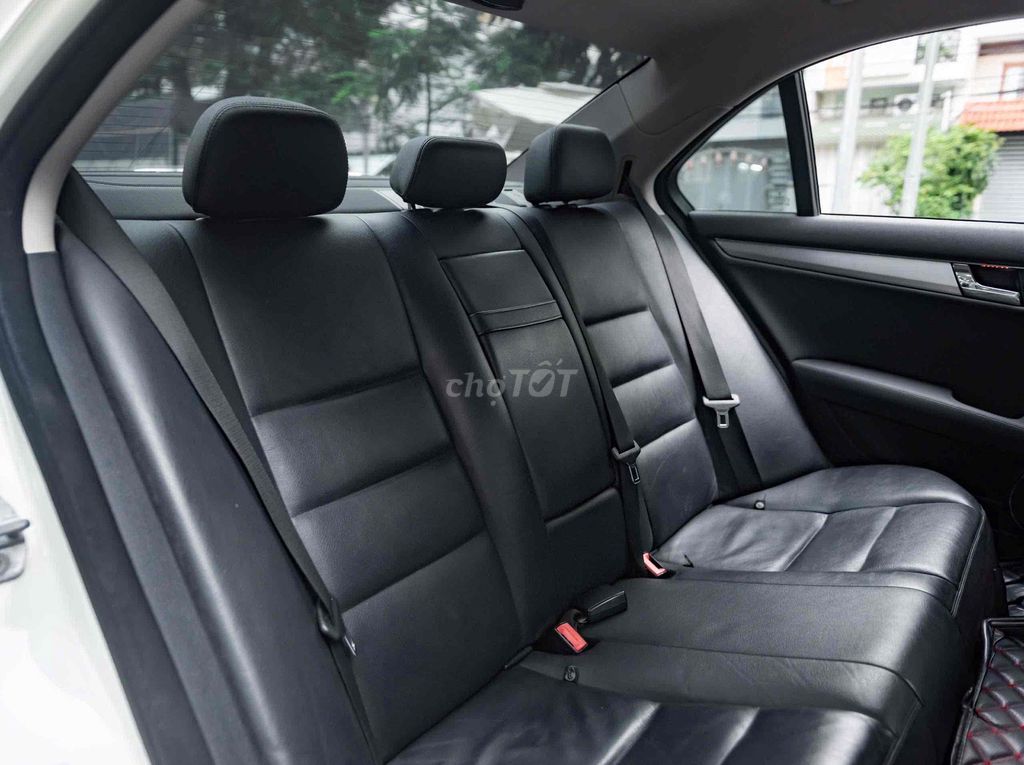 Mercedes Benz C Class 2010 C200 CGI ( Giá 199tr ). Mua bán Ô tô tại Quận 10 Tp Hồ Chí Minh được đăng bởi Thái LA Auto hình 3
