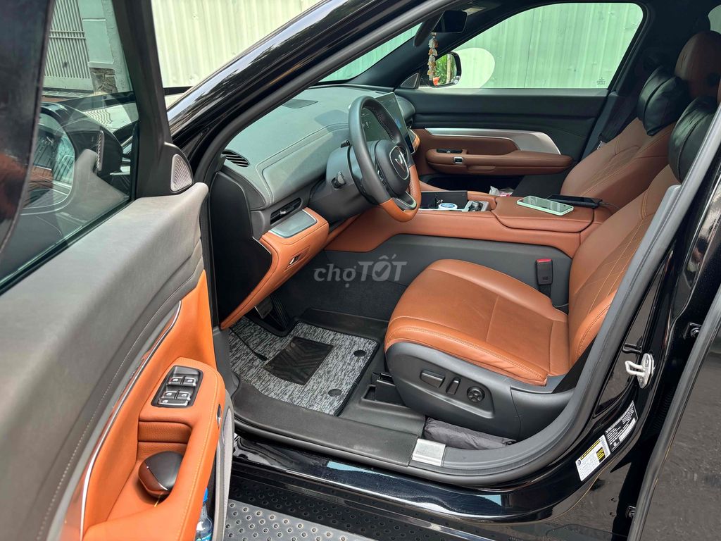 VinFast VF9 Plus 2025 6 мест Черный