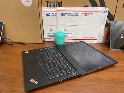 ThinkPad E14 Core i7 8GB/256GB 14 inch FHD