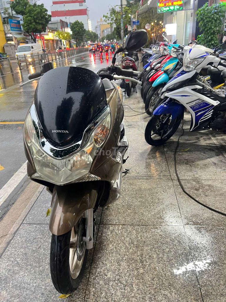 Honda PCX 125 2012 mới 90% Bstp chính chủ. Mua bán Xe máy tại Quận Tân Phú Tp Hồ Chí Minh được đăng bởi Tuanduy hình 6