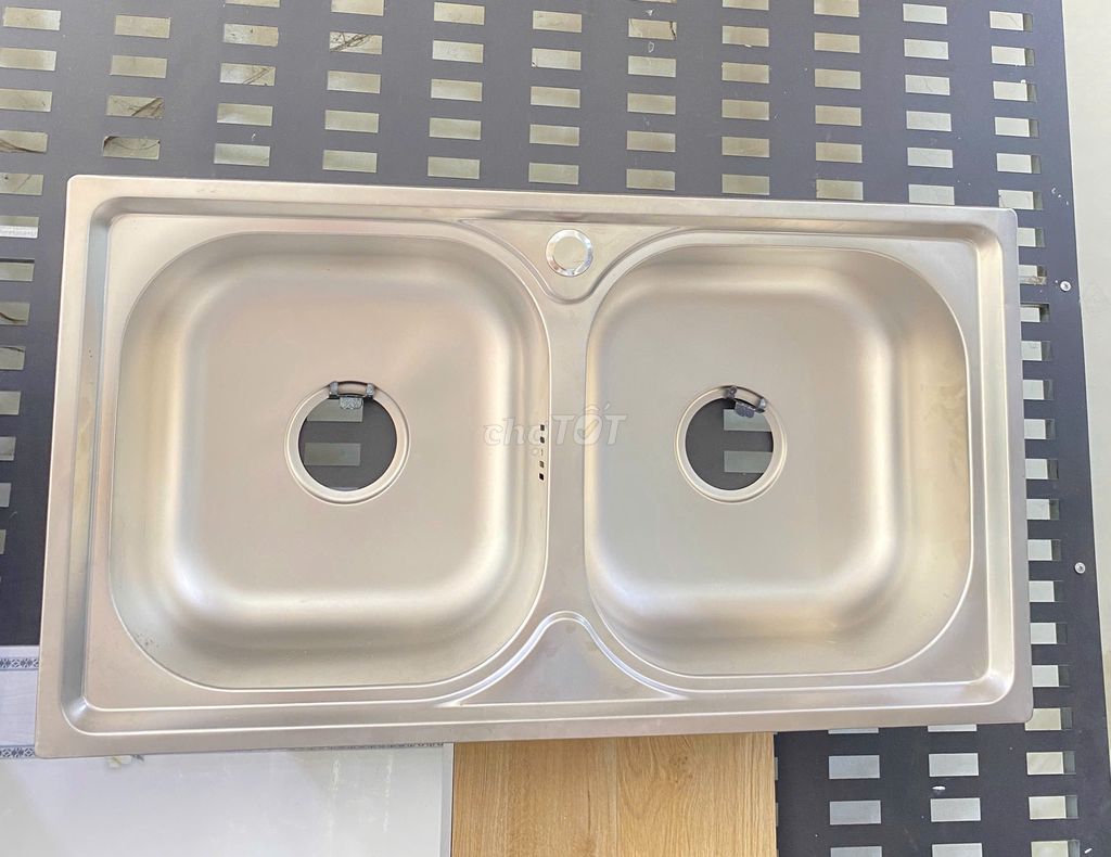 Chậu rửa chén Inox 2 hộc. Mua bán Thiết bị vệ sinh, nhà tắm tại Thành phố Mỹ Tho Tiền Giang được đăng bởi Huy Trần hình 1