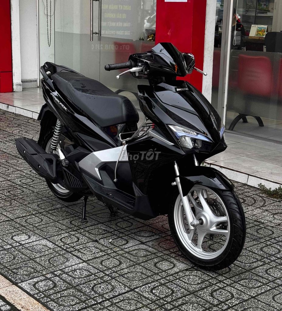 Honda Air Blade 125 2016 Черный глянцевый держатель bstp 9