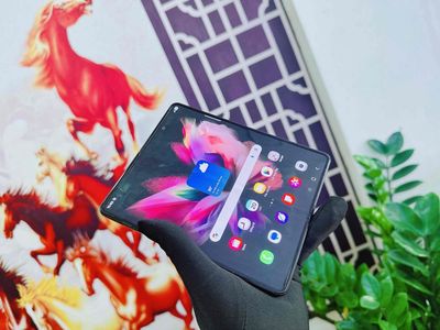 Samsung Z Fold 3 256G Việt Nam màu đen viền trầy. Mua bán Điện thoại tại Quận Hải Châu Đà Nẵng được đăng bởi Hoàng Anh Tuấn