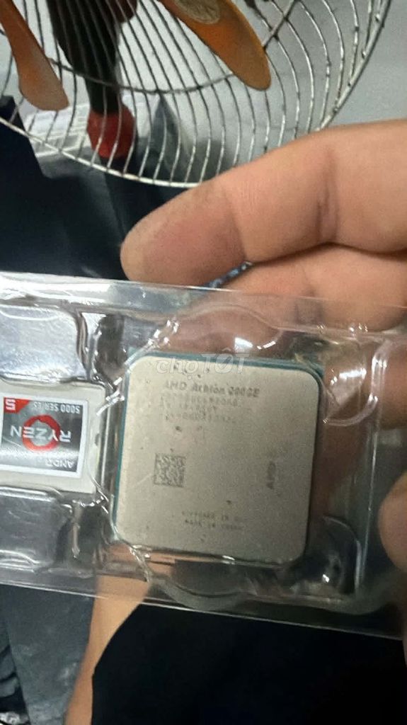 CPU AMD Athlon 200GE giá rẻ. Mua bán Linh kiện (RAM, Card...) tại Huyện Kim Thành Hải Dương được đăng bởi Lương Tuấn Khang hình 1