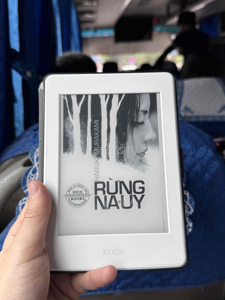 Máy đọc sách Kindle PPW3 Trắng 4GB. Mua bán Máy tính bảng tại Quận Thanh Xuân Hà Nội được đăng bởi Phạm Hào hình 1