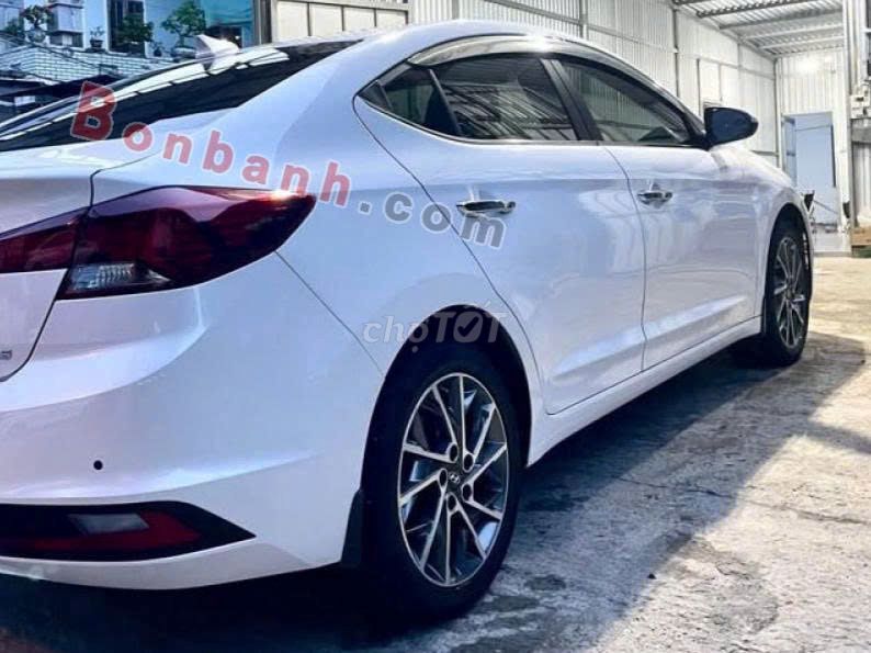 Hyundai Elantra 2021 2.0 AT - 38500 km. Mua bán Ô tô tại Thành phố Huế Thừa Thiên Huế được đăng bởi Cường hình 3