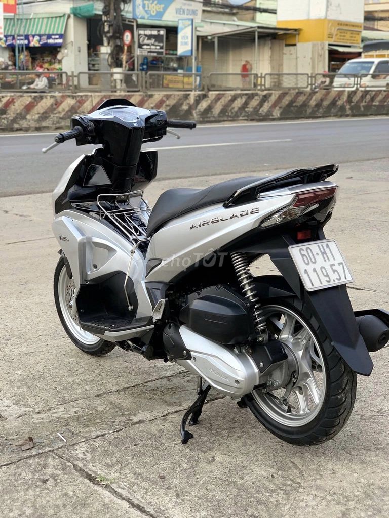 🏷️Honda Airblade 2019🏷️ Biển 60. Mua bán Xe máy tại Huyện Trảng Bom Đồng Nai được đăng bởi Phạm Minh An hình 4