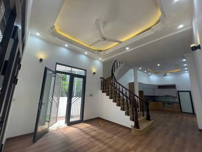 NHỈNH 11 TỶ - NHÀ P/LÔ NGÃ TƯ SỞ, VŨ TÔNG PHAN, ÔTÔ, LÔ GÓC 3 THOÁNG. Mua bán nhà ở tại Quận Thanh Xuân Hà Nội được đăng bởi Sinh Nguyễn