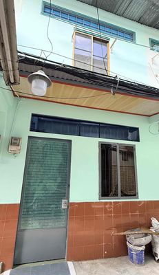 Nhà cho thuê hẻm 450 Đoàn Văn Bơ Q4
