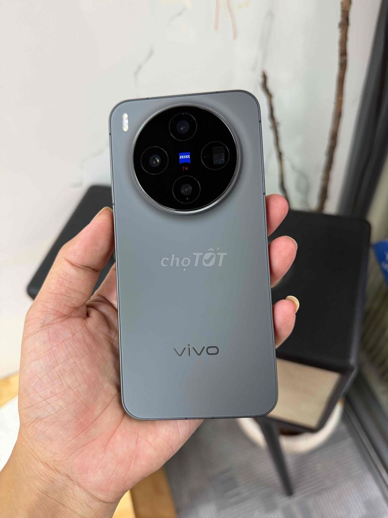 Vivo X300 Xám 256GB 12GB 99%. Mua bán Điện thoại tại Huyện Củ Chi Tp Hồ Chí Minh được đăng bởi Đức Hải hình 1
