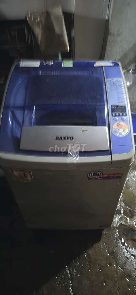 máy giặt cửa trên 8kg SANYO