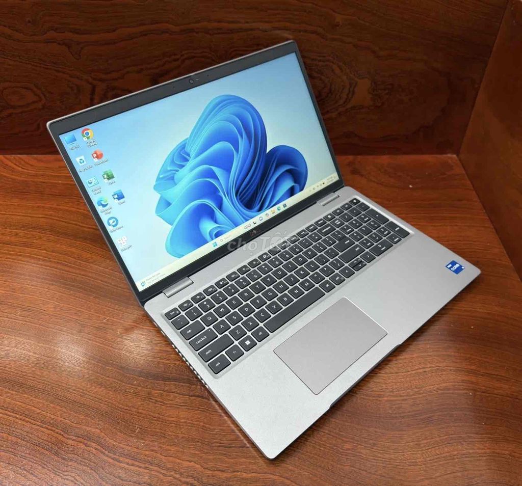 Dell Latitude 5530 i5-1240P 16G/256GB 15.6" FullHD. Mua bán Laptop tại Quận 12 Tp Hồ Chí Minh được đăng bởi Anh Tuan hình 1