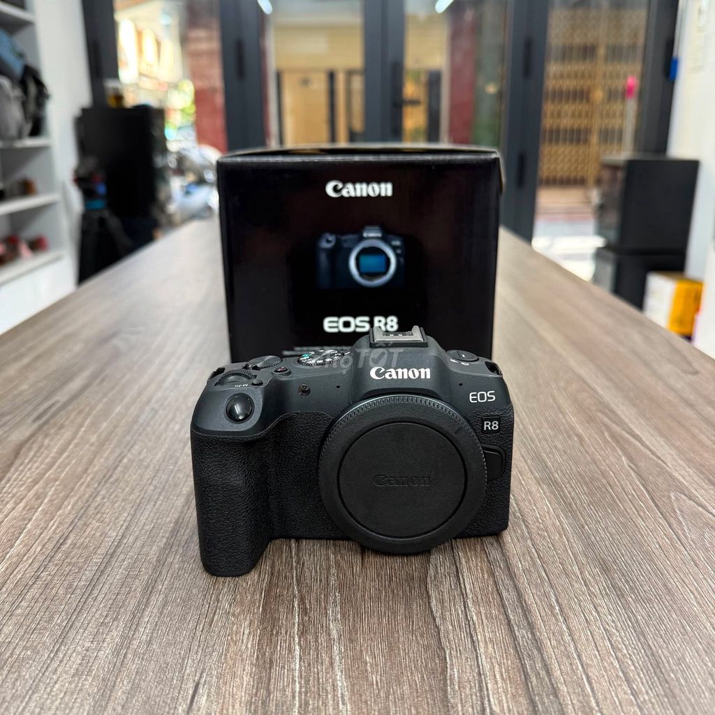 Canon EOS R8 & 50 F1.8 RF. Mua bán Máy ảnh, Máy quay tại Quận Thanh Xuân Hà Nội được đăng bởi Nguyễn Cường Camera hình 1