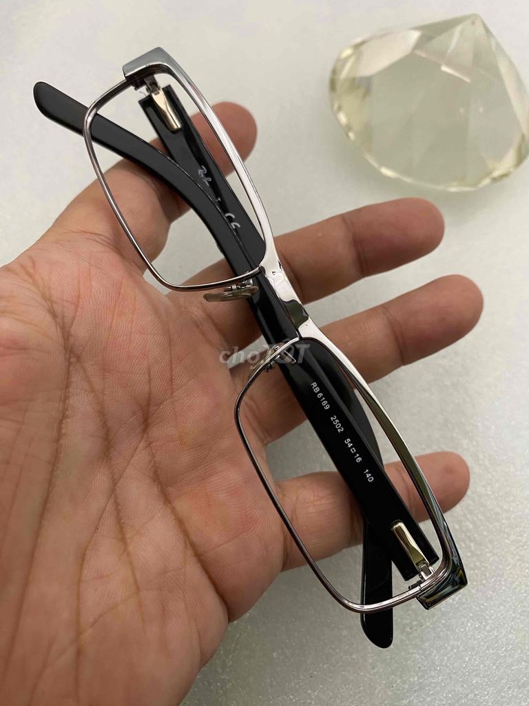 Gọng kính hàng hiệu RayBan